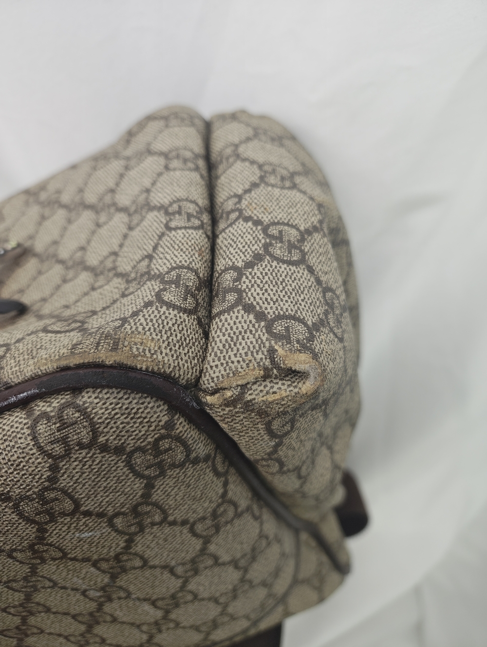 Gucci Beige Monogram Canvas Shoulder Bag with Brown Trim - Picture 9 of 16